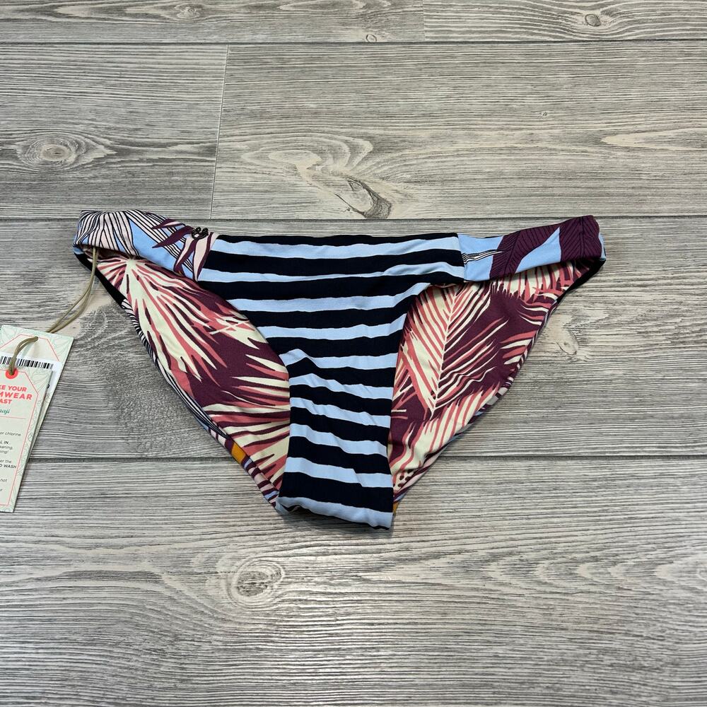 Maaji Reversible Bikini Bottom NWT Size Medium Colombian Luxury Swimwear
